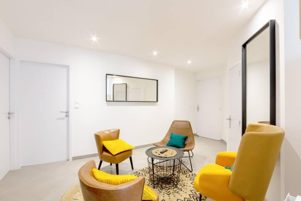 La chambre Liberté 2, SDB privative et TV, Cuisine Salon Partagés, confort et hypercentre Brest Extérieur photo